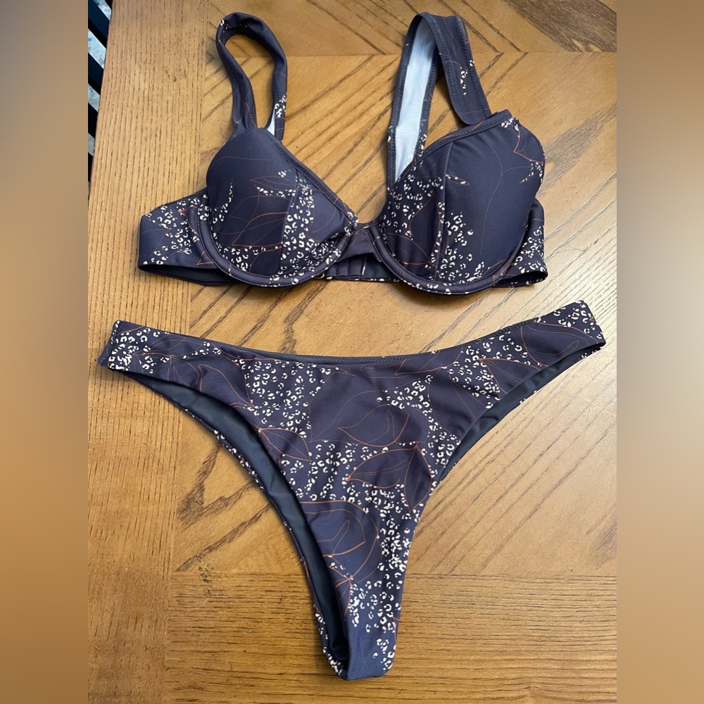 Bathing suit